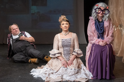 Nektek semmi sem jó