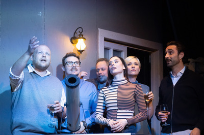 Teljesen idegenek Teljesen idegenek